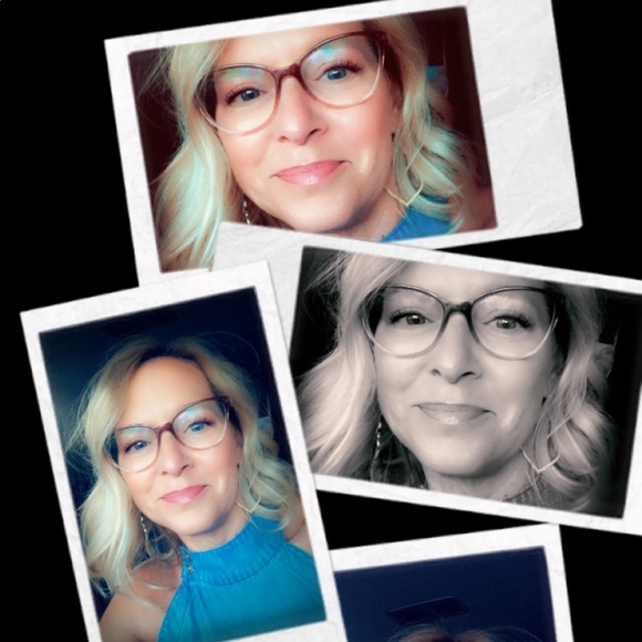 POSH AMBASSADOR! FAST SHIPPER! - Picture 2 of 6